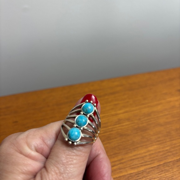 New Turquoise and Sterling Silver Ring - Picture 12 of 13